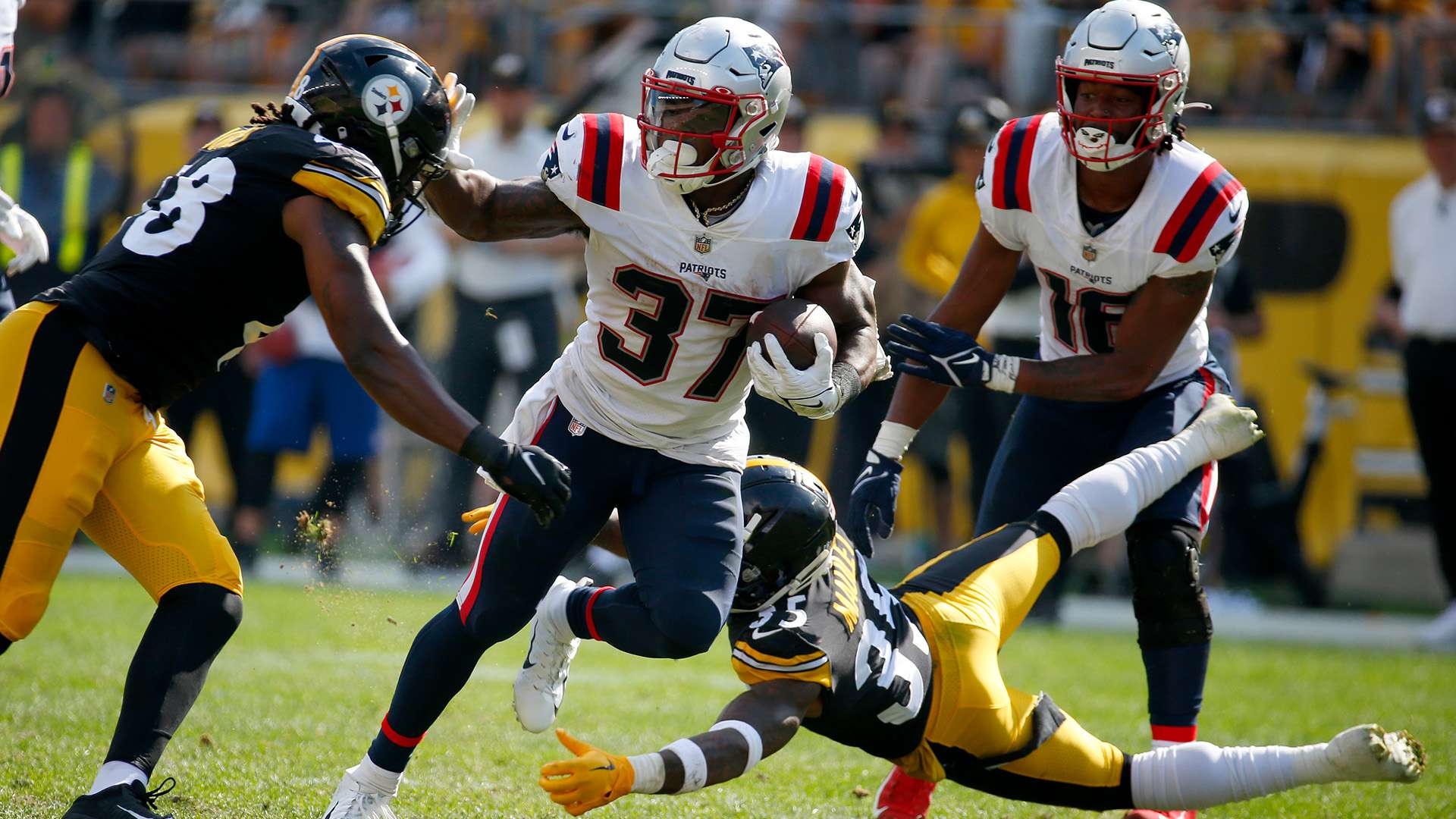 拉卡澤特33歲退役 結束11年法國國家隊生涯.